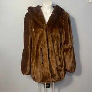 Diane Salyers Fabulous Furs 100% faux fur hooded coat. Chestnut brown. Size 14.